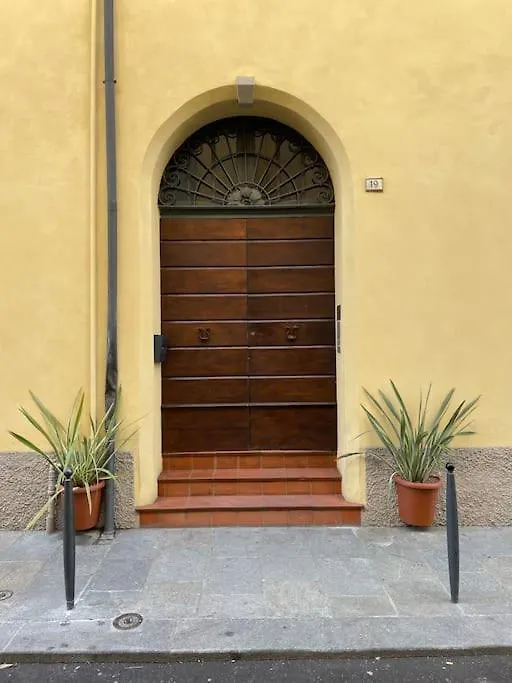 Angolo 19 - A Cozy Attic In The City Center With Lift Reggio Emilia 0*,