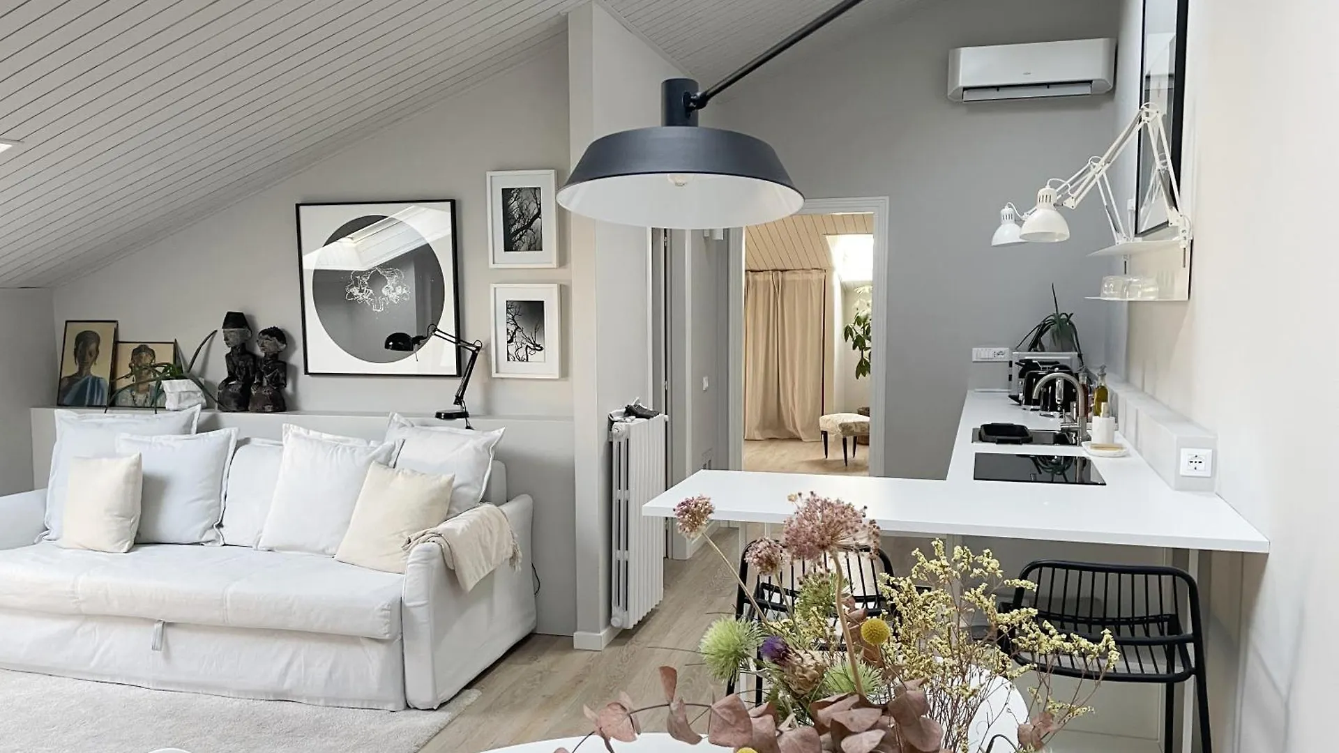 Angolo 19 - A Cozy Attic In The City Center With Lift Reggio Emilia Apartment