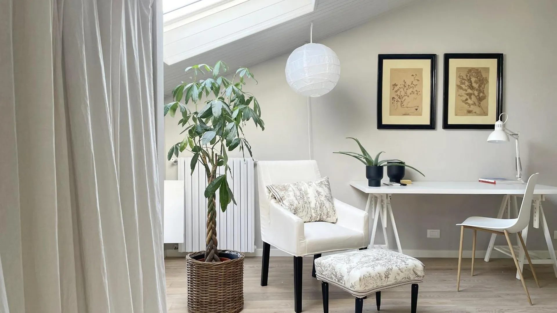 Apartment Angolo 19 - A Cozy Attic In The City Center With Lift Reggio Emilia